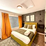 2Bed Luxury Suite Downtown