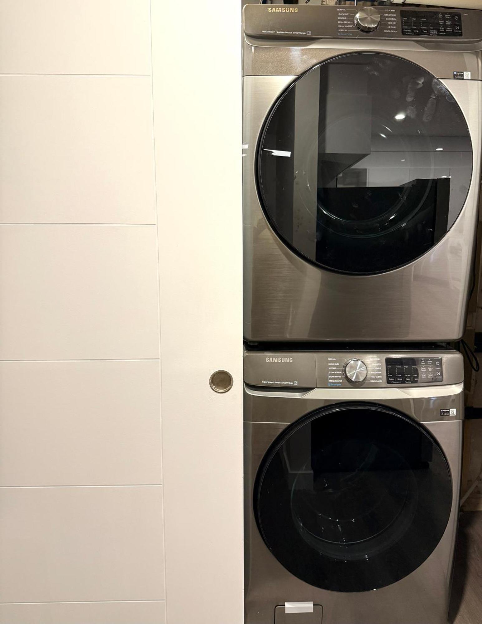 Apartment 2bed Luxury Downtown Edmonton